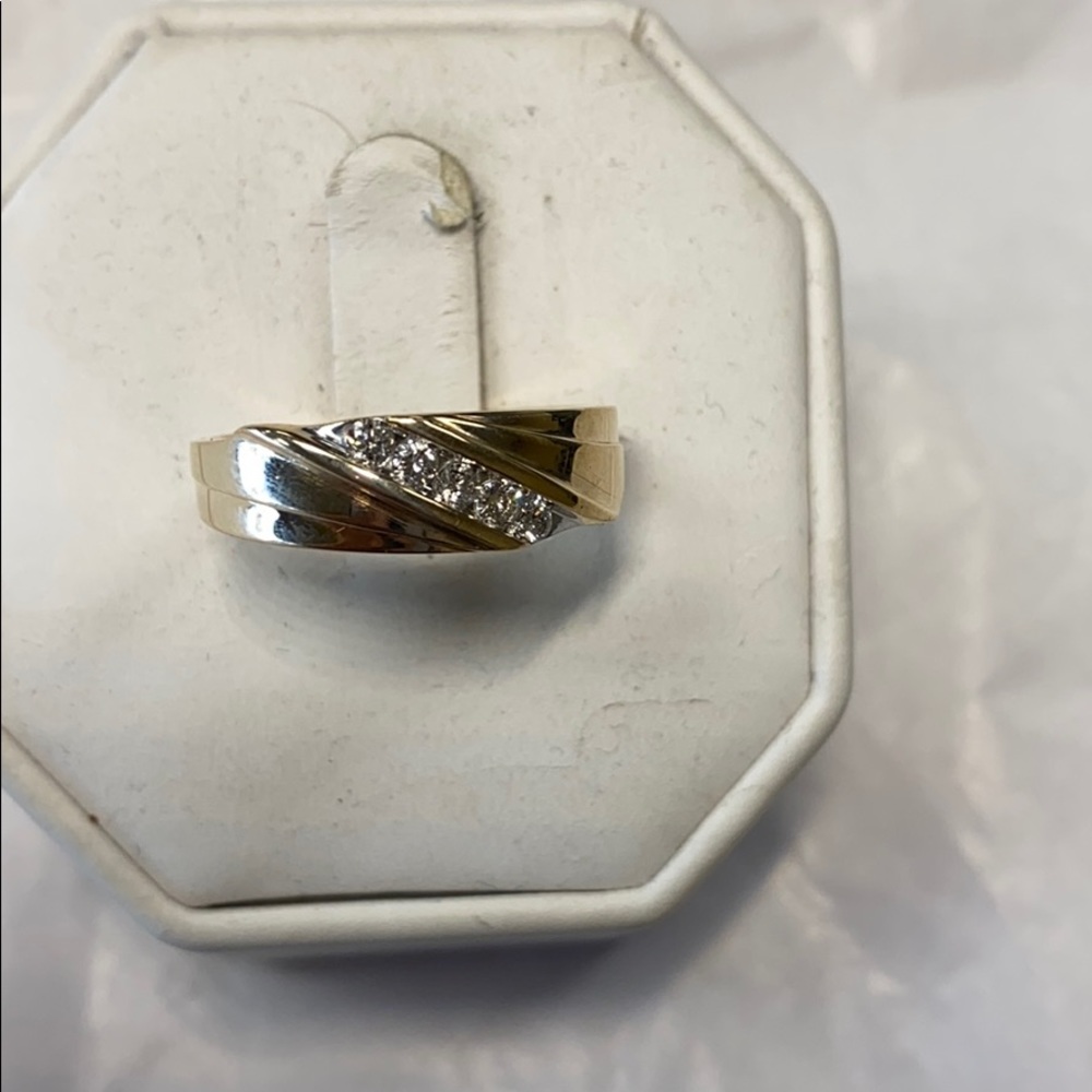 14K Gold Diamond Ring